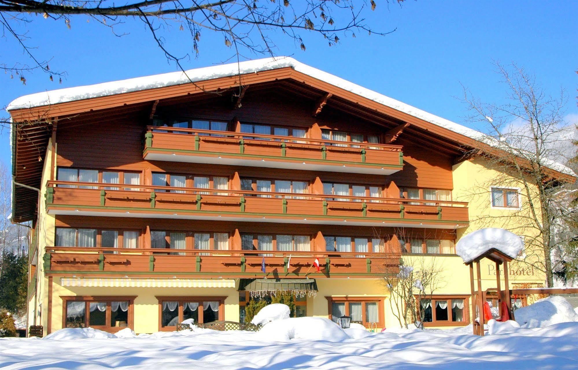 Parkhotel Kirchberg Kirchberg in Tirol Esterno foto